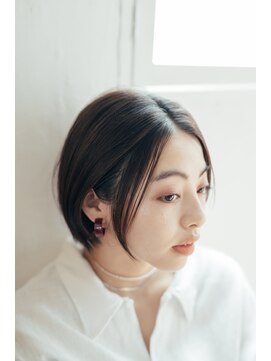 ダブル(W) 色っぽマッシュショート　ストレートバング