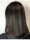 暗髪ダークアッシュグレー×ハイライト