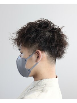 ウィスカーヘアー(whisker hair) ツイスト　ランダムパーマ