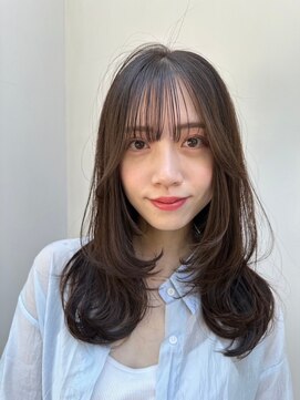 エレン 池袋(ElEn.) トレンド取り入れた大人可愛いロングヘア