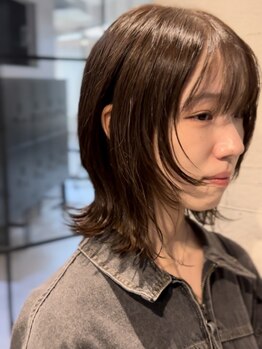 サーカス(circus)の写真/“骨格や輪郭に合った毛先一ミリまでこだわったカット”顔周りの絶妙なニュアンスが◎魅力を最大限に…・