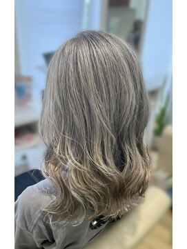 レアンシ(ReAnc) シルバーベージュ