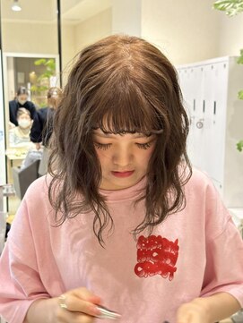 スーリール 東比恵店(Sourire) ベージュカラー