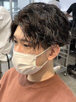 テン 心斎橋(tenn.)&nbsp;難波ツイストパーマメンズスパイラルパーマフェザーショート色気