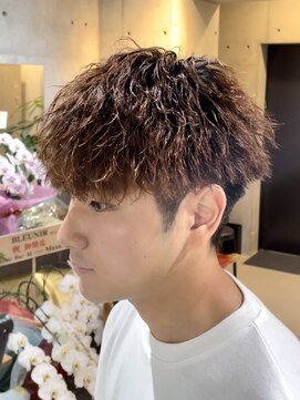 ブルニール 中崎町(BLEUNIR) ツイストスパイラル 縦落ちツイスパ ツーブロック