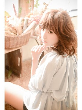 イディール(i:deal) モテ可愛いミディアムスタイル