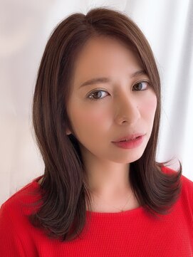 プロートン Prooton 大人ブラウンの外ハネミディアム