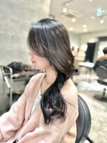 アンダーバーホワイト(_WHITE)&nbsp;レイヤーカット　艶カラー　大人かわいいhair