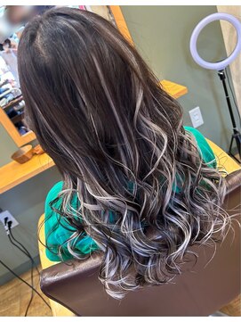 ヘアーコレット(hair Colet) シルバーバレイヤージュエクステ