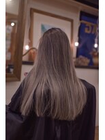 ダラ(DARA)&nbsp;【外国人風】ハイトーンカラー