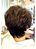 サーティエイト(38)&nbsp;50代やわらかカール小顔可愛いショート/マッシュショート/元町/