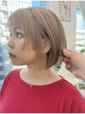 全体ブリーチオンカラー /ミルクティーカラー/姫カットボブ