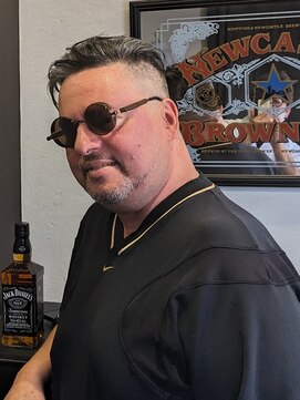 ザフリーマンズバーバー(THE FREEMANS BARBER) ツーブロック×スキンハイフェード！