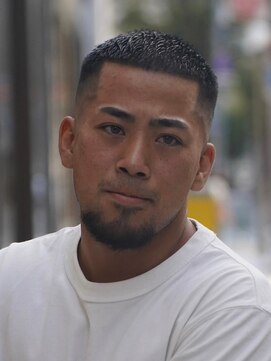 メリケンバーバーショップ コウベ(MERICAN BARBERSHOP KOBE) スキンフェードクロップ