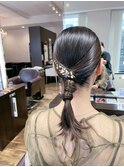 エレガントなシンプルヘアアレンジ