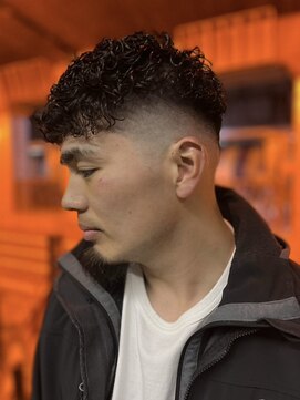 ハードパーマスキンフェード