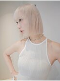 ホワイトカラー　ホワイトブロンド　ハイトーンボブ