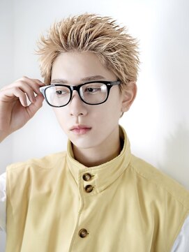 オーシャントーキョーウエスト 心斎橋 (OCEAN TOKYO WEST) 刈り上げアップバングビジネスヘアスパイキーショート