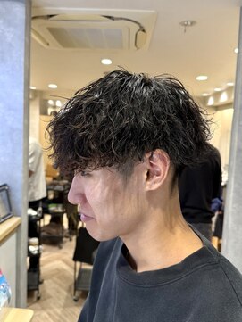レイズ 名古屋駅(RAYS) 刈り上げ波巻きパーマスパイラルパーマ