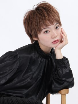 大人ショートレイヤー白髪ぼかし脱白髪染め40代50代60代