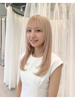 ハーツオオサカ(HE:ARTS OSAKA)&nbsp;ミルクティーベージュの韓国レイヤーロング