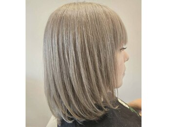 ムーン(Moon)の写真/トレンドの透明感カラーは《Moon HAIR》でお任せ＊髪質やダメージを見極めて、似合うカラーをご提案♪