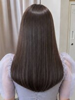 フラワーズ(Flowers)&nbsp;髪質改善トリートメント ストレート ブラウンカラー ツヤ髪 30代