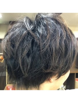 ヘア ラセター(Hair Lasseter) ショートパーマ