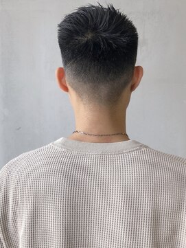 フランクスバーバーリザーブ 人形町店(FRANK’S BARBER RESERVE) ナチュラルグラデーションアップバング