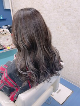 ヘア メイク ビアンカ(Hair make Bianca) Wカラー(ハイライト)