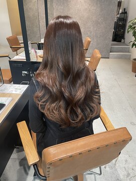 アリーズ(ALLYS) 透明感たっぷり明るめベージュカラー