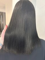 ローネス(LONESS)&nbsp;透明感抜群のオリーブグレージュカラー◎