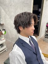 リミットバイアフィナー 大宮店(limit by Afinar)&nbsp;波巻きパーマ×センターパート　ツーブロ