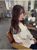 ピンクベージュ