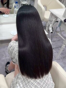 ナビ 金沢駅前店(navi) 髪質改善縮毛矯正で手ぐしの通る髪へ