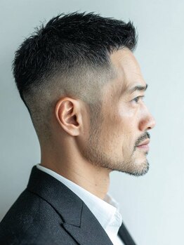 ヘアーモードキクチ 日本橋三越前店の写真/【駅近☆徒歩1分】男性の為のヘアサロン！好立地なのでお仕事帰りにも気軽に通えます！
