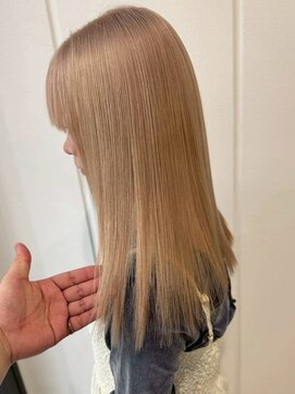 ミルクティーベージュ/ブリーチ/ハイトーン/ウルフ/髪質改善