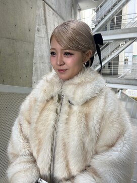 バイユアオウンフラワーズコロンカバ(buy your own flowers : kava) 結婚式お呼ばれ◎カチモリタイトシニヨンで韓国風リボンアレンジ