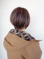 ラトリエコンタン(L´atelier Content)&nbsp;30代40代50代おすすめ　襟足長めのショート×ハイライト