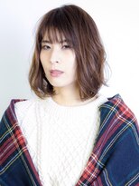 ボウ(BEAU)&nbsp;ラフな演出でほどよいカジュアル感。大人リラックスミディ