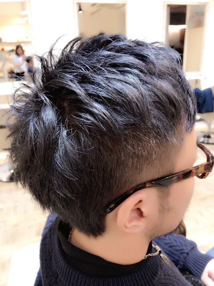 メンズでも透明感☆シルバーブルージュ:L030388703|ティアラ 桜木町