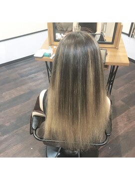 リピュア(Re:PURe) **ホワイト系グレージュバレイヤージュ**