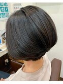 前下がりショートボブ