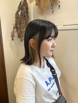 ジル ヘアデザイン ナンバ(JILL Hair Design NAMBA) inner beige × gray♪/外ハネ/切りっぱなし/ぷつっとボブ