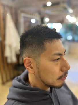 カムデンタウン(Camden Town) 話題のバーバースタイル,フェードカット,20代,30代,40代,50代