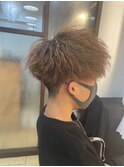 ツイストスパイラル×刈り上げマッシュ