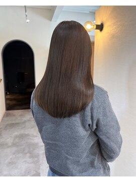 エハプラスマウナ(Eha+MAUNA) うるツヤストレート/オリーブベージュ[30代40代50代女性]