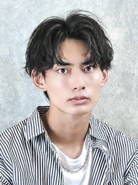 アーリー(Ali'i) コンマバング緩めソフトツイスト刈り上げマッシュパーマ