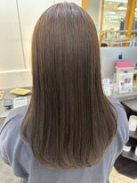 ユニ バイ マグ 長野店(Uni.by Mag)&nbsp;大人かわいい透明感ブリーチなしアッシュカラー伸ばしかけミディ