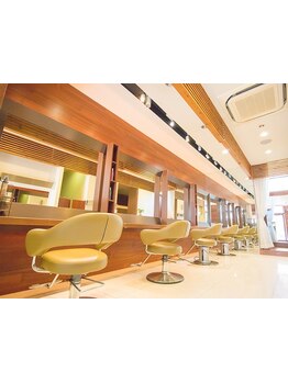 お客様お一人お一人を大切に。心地の良い空間で、あなただけのサロンタイムを―。